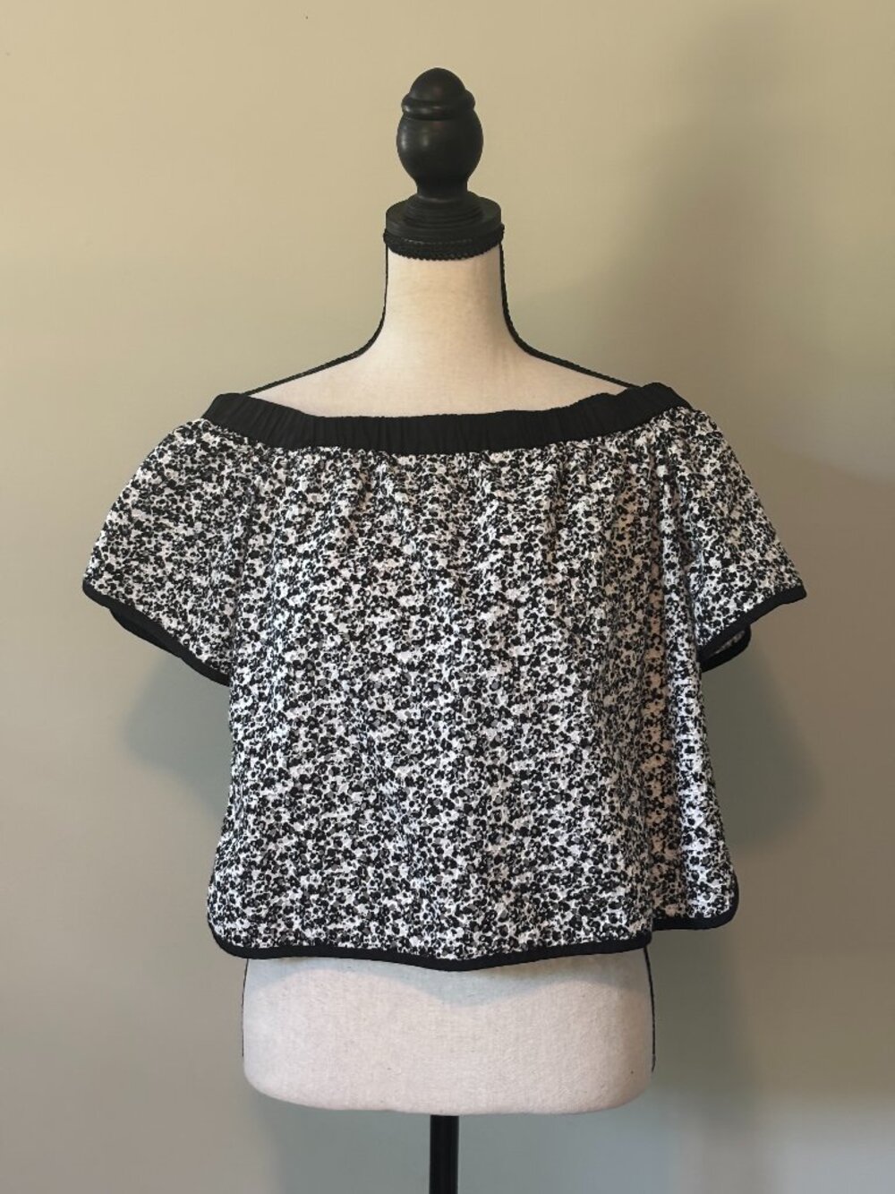 Rag & Bone Black White Floral Off-Shoulder Crop Top Size S Like New